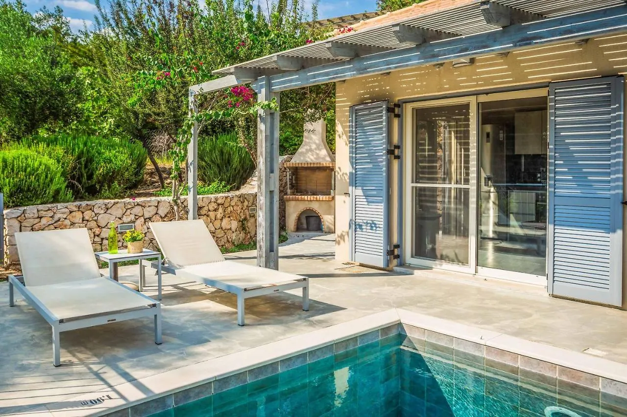 Kaminia Cottage Ratzaklion 0*,  Greece